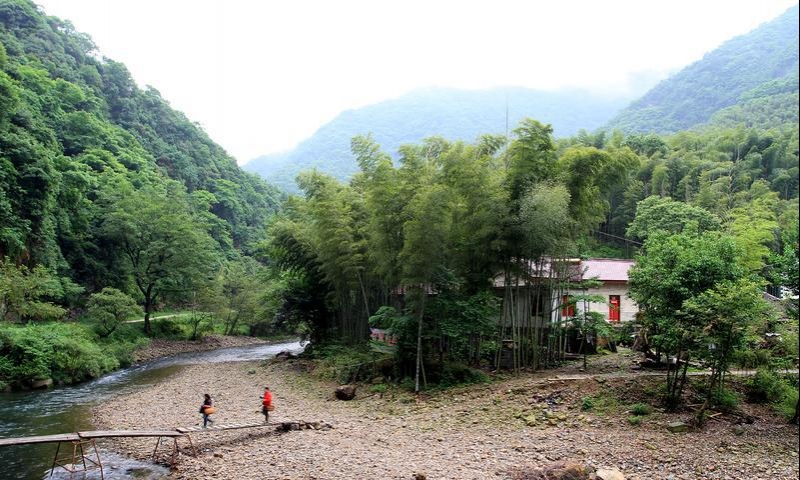 水墨汀溪农家乐怎么选？藏在皖南川藏线上的御荷山庄，吃住玩一篇说清